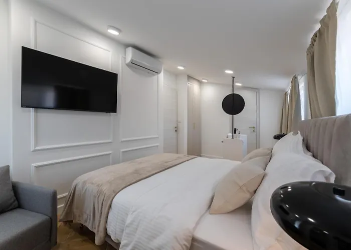 Palace Luxury Apartmán *